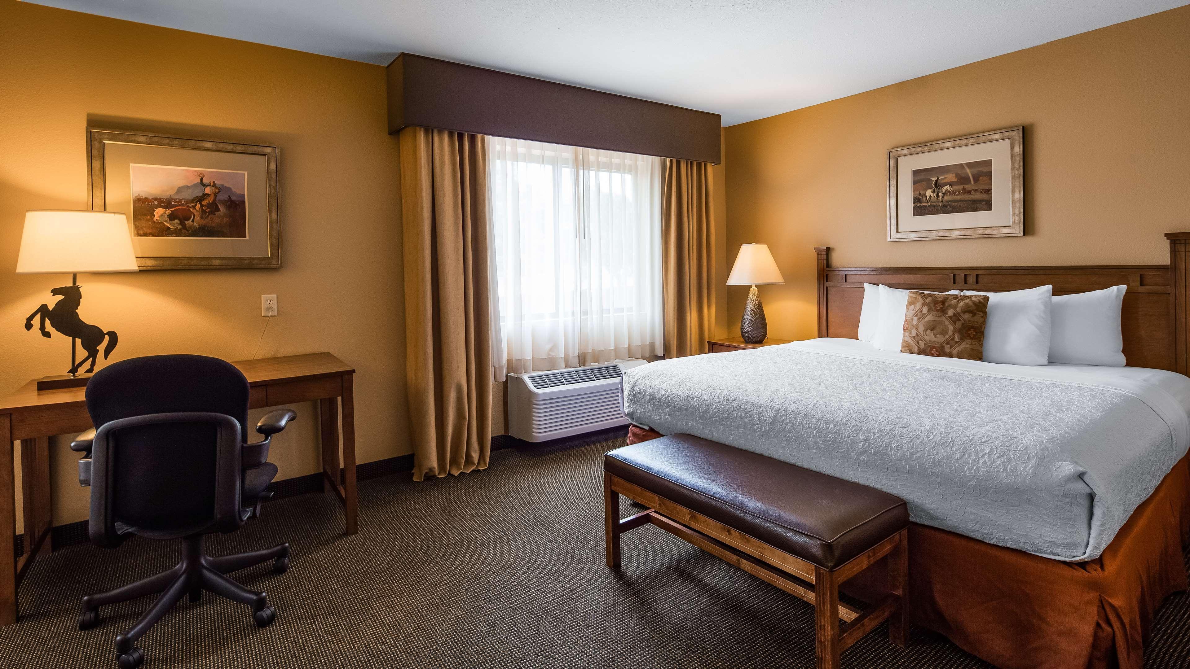 Best Western Plus Country Inn & Suites Додж-Сити Экстерьер фото