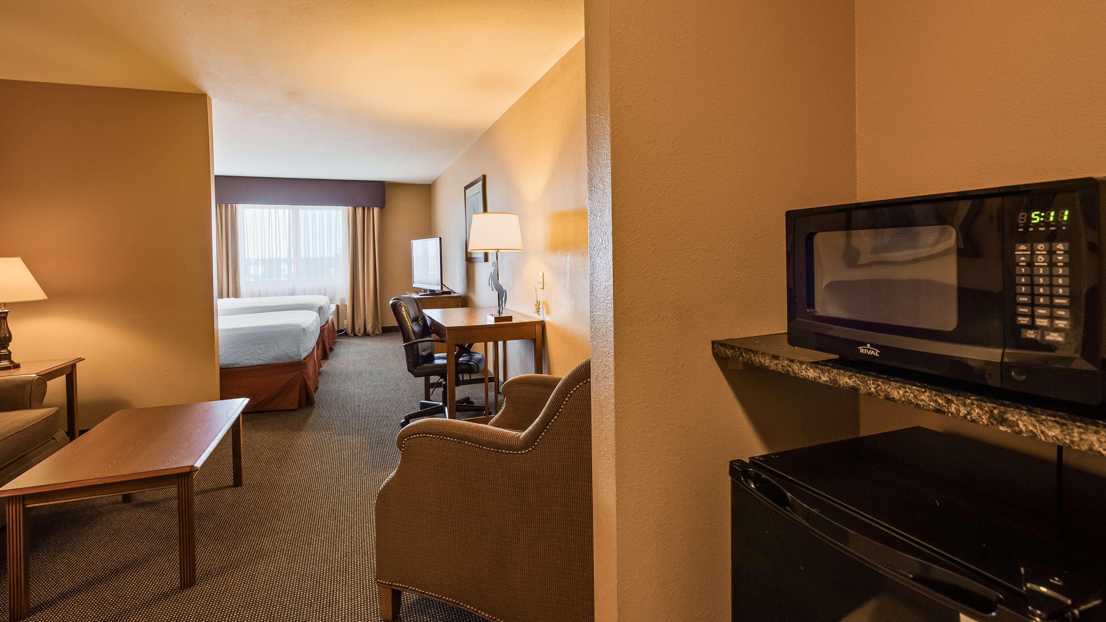 Best Western Plus Country Inn & Suites Додж-Сити Экстерьер фото